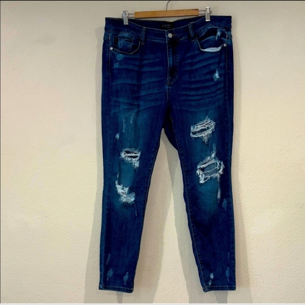 Women’s Judy Blue distressed denim blue jeans skinny fit plus size 18W